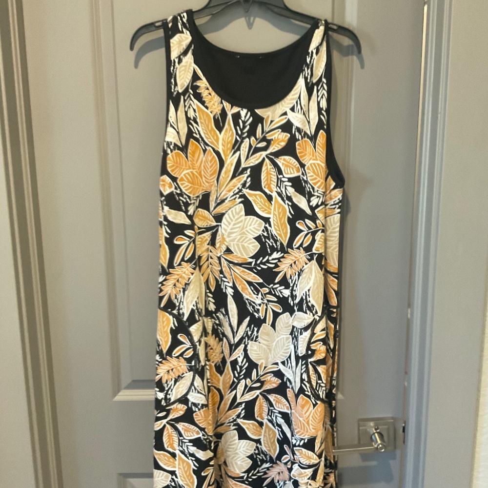 Summer A-line reversible dress with pockets.